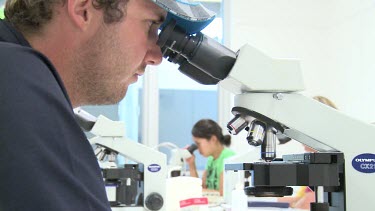Heron Island Research Station: People performing research