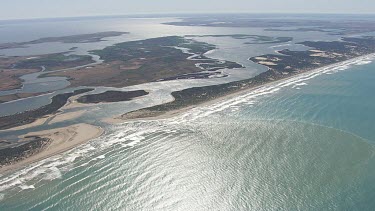 Waves along the coast in Coorong National Park