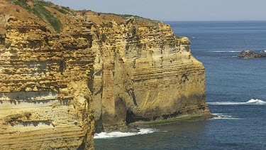 Cliffs behind the 12 Apostles at the Great Australian Bight
