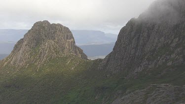 Cloudy peaks of Cradle Mountain