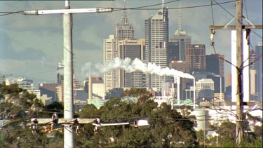 Smoke billoWS before the Melbourne CBD