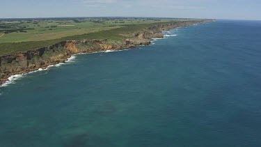 Waves against the cliffs on Warnambool Coast