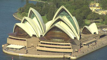 Sydney Opera House. Medium Shot.