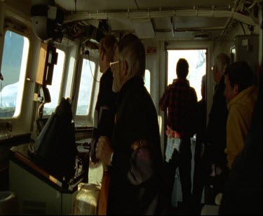 Skipper at the help of ship navigating ship
