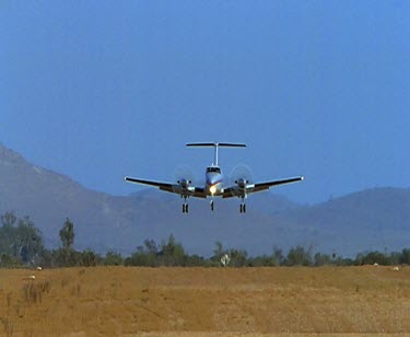 Light propeller plane landing