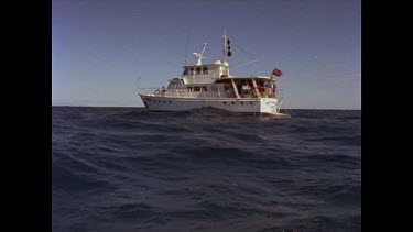 Reef Explorer sailing on the ocean