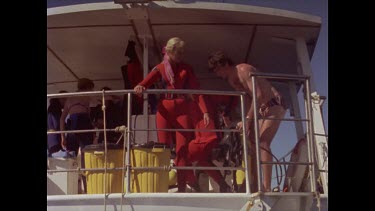 Divers at stern of reef Explorer