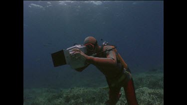 Ron Taylor filming