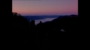 Daybreak over Blue mountains Three Sisters