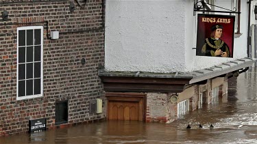 The River Ouse & Kings Arms, City Of York, England