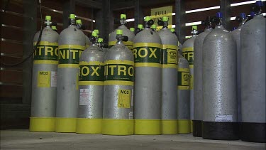 Oxygen and nitrox tanks for scuba diving