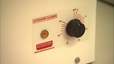 Laboratory Equipment: Ultrasonic Cleaner