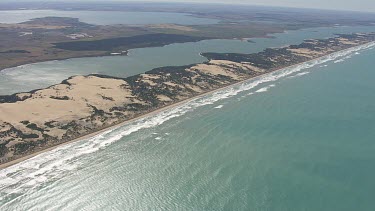 CM0001-NP-0030462 Waves along the sandy coast in Coorong National Park