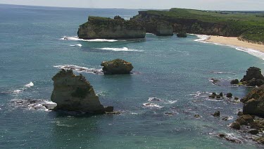 12 Apostles limestone stacks at the Great Australian Bight