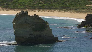 12 Apostles limestone stacks at the Great Australian Bight