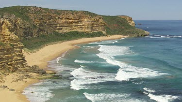 Waves along the coast at the Great Australian Bight