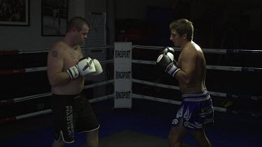 2 dangerous Boxing inside the ring-new round_MWS