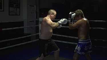 2 dangerous Boxing inside the ring-new round_MWS_ Slo Mo