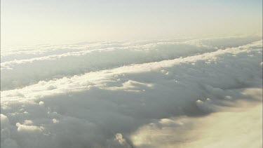 Aerial cloud. Pan Morning Glory. A rare meteorological cloud phenomenon, Northern Australia's Gulf of Carpentaria. A roll cloud that can be up to 1000 kilometres long, 1 to 2 kilometres high. Wave clo...