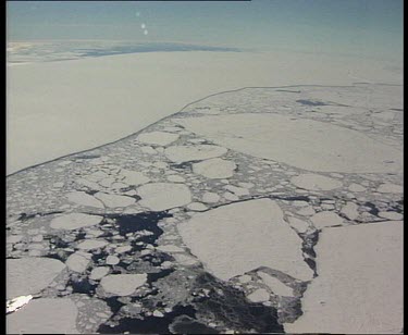 Ice sheet breakup, cracks.