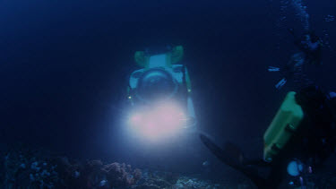 Dr. Richard Pyle at 250 feet using trimix rebreather with DeepSee Submersible