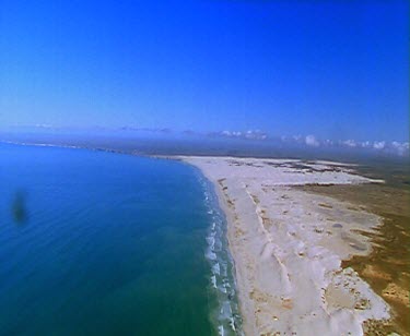 Great Australian Bight. Coastline, ocean ,  beaches and desert with sand dunes