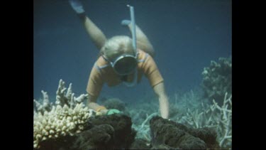 Valerie Taylor with giant clam