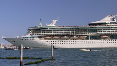 Cruise Ship, Boats & Ferries, Laguna Veneta, Venice, Italy