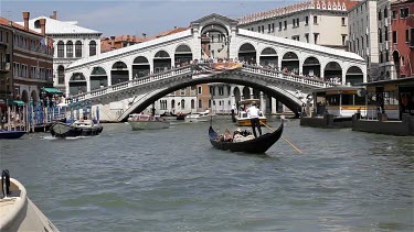 Rialto Bridge & Gondola'S, Venice, Italy