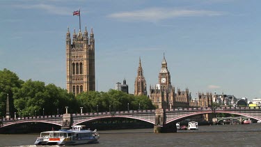 Lambeth Bridge, Houses Of Parliament, The Palace Of Westminster, London, England