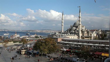 New Mosque (Yeni Cami) & Bosphorus, Eminonu, Istanbul, Turkey