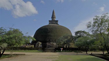 Rankoth Vehera Stupa & Model, Polonnaruwa, Sri Lanka